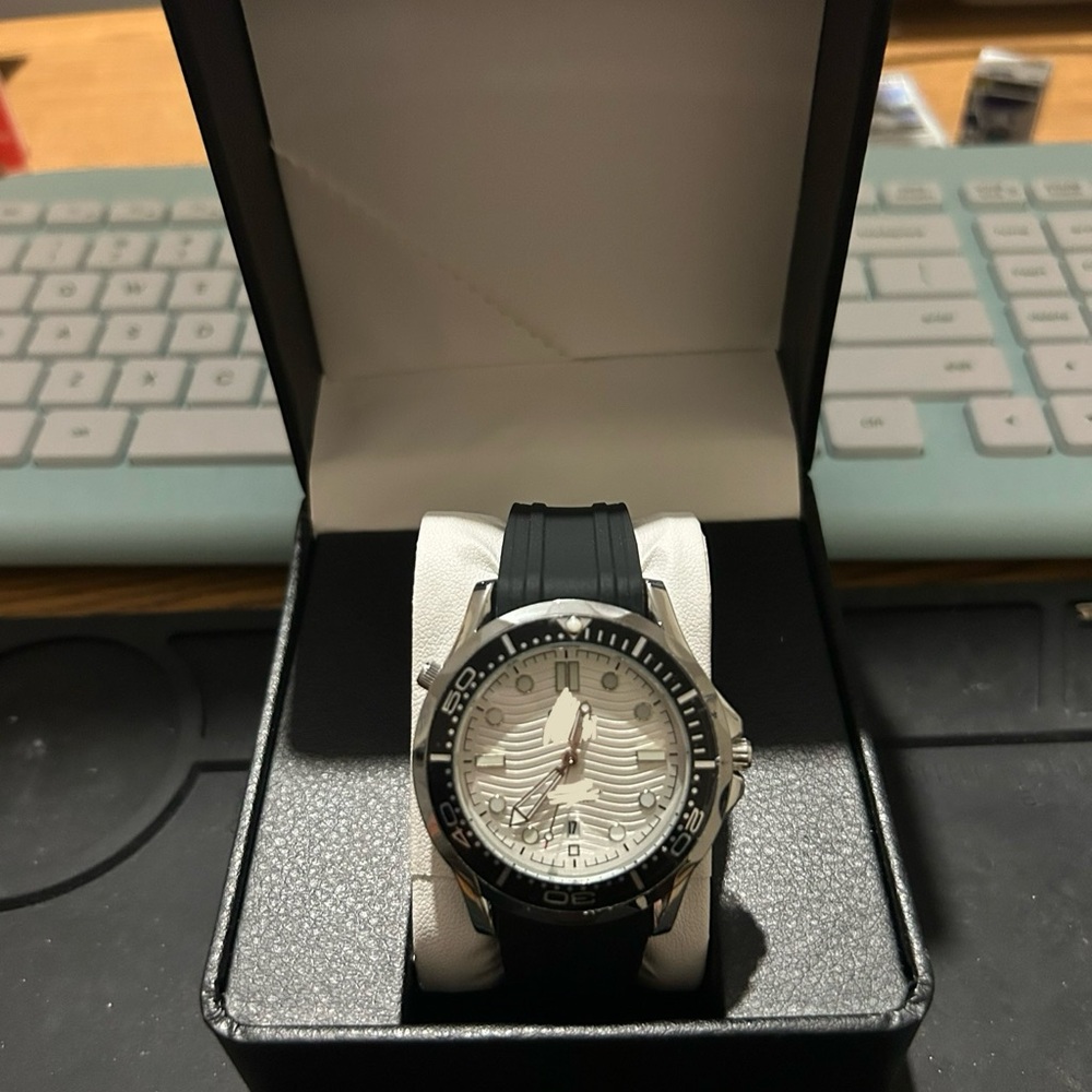 Men's Black and Silver Watch